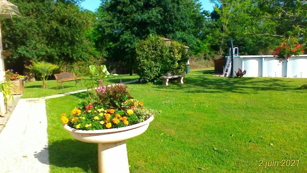 Le Clos des Palombes Saint-Pierre-du-Mont  Exterior foto