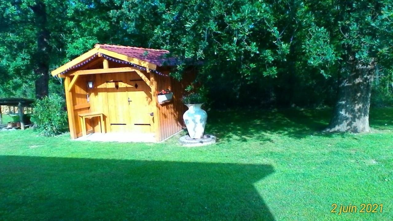 Le Clos des Palombes Saint-Pierre-du-Mont  Exterior foto